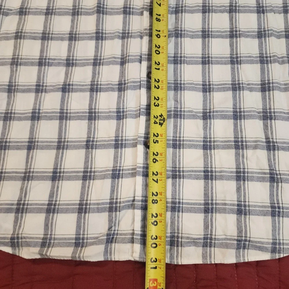 Banana Republic Mens XL Standard Fit Blue White Plaid Long Sleeve Flannel Shirt